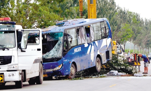 辽宁大客车事故，悲剧背后的反思与行动